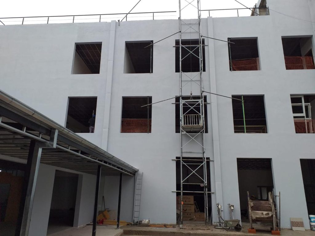 Fachada de edificio terminada tras obra de arquitectura