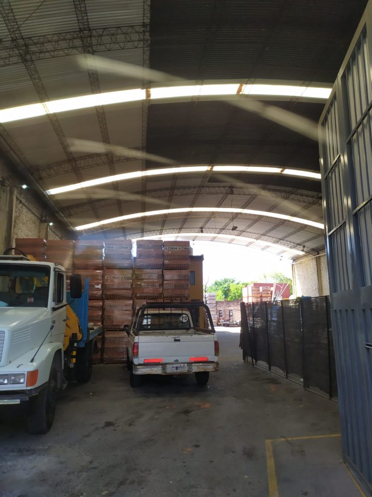 deposito corralon materiales camioneta